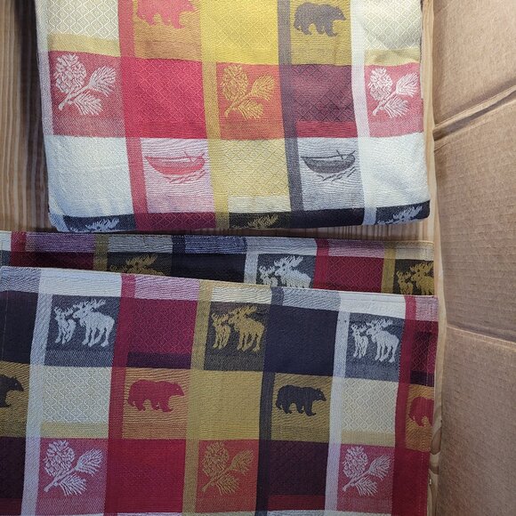 Other - Moose, Bear, Canoe, & Pinecone Color Block Tablecloth and Placemats Cabin, Lodge